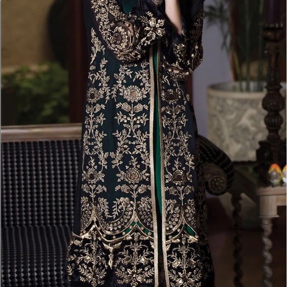 MARIA B Pakistani Mbroidered Suit Luxury edition Black and Gold - Picture 2 of 2
